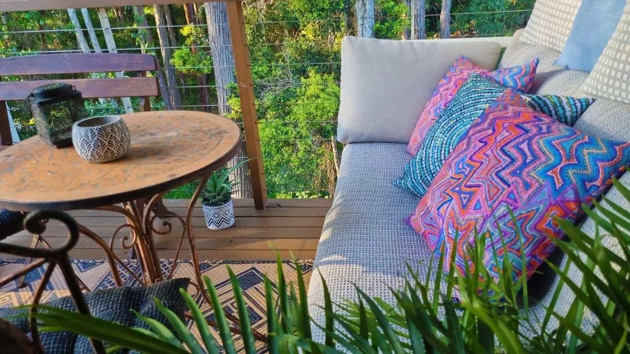 Cosy Studio With Forest Views, Noosa Hinterland Doonan